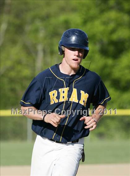 Thumbnail 3 in Tolland vs. RHAM photogallery.