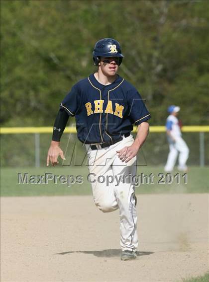 Thumbnail 2 in Tolland vs. RHAM photogallery.