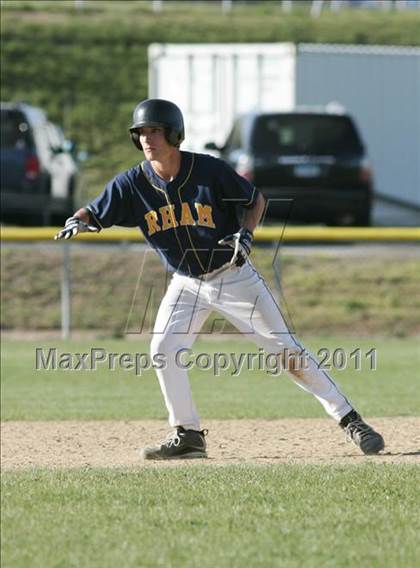 Thumbnail 3 in Tolland vs. RHAM photogallery.