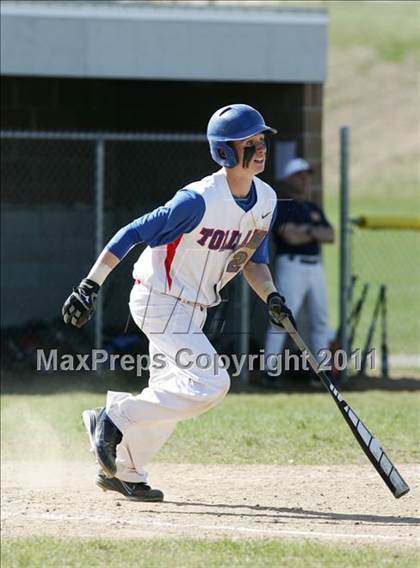 Thumbnail 1 in Tolland vs. RHAM photogallery.