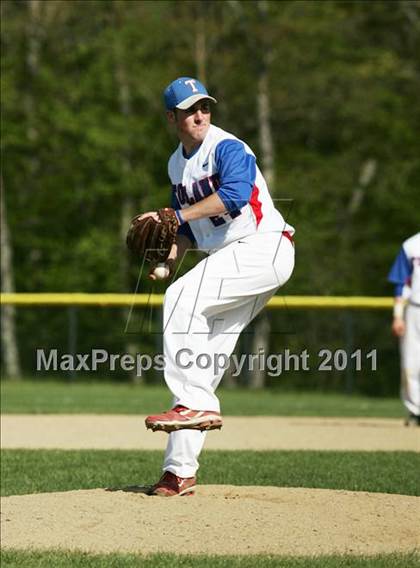 Thumbnail 1 in Tolland vs. RHAM photogallery.