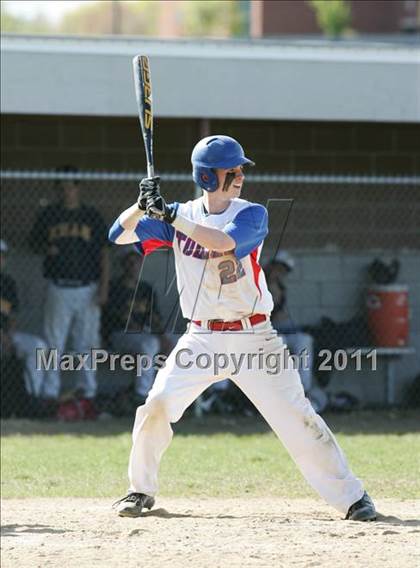 Thumbnail 2 in Tolland vs. RHAM photogallery.