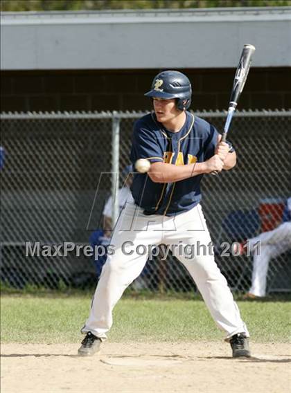 Thumbnail 1 in Tolland vs. RHAM photogallery.