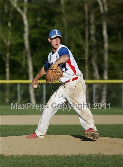 Thumbnail 3 in Tolland vs. RHAM photogallery.