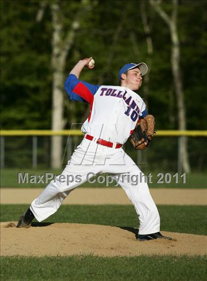 Thumbnail 1 in Tolland vs. RHAM photogallery.