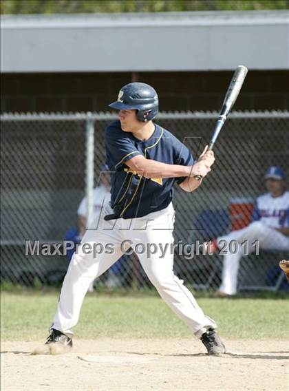 Thumbnail 2 in Tolland vs. RHAM photogallery.