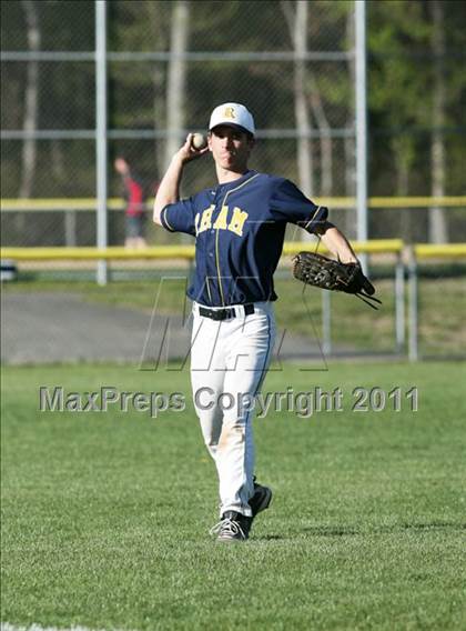 Thumbnail 3 in Tolland vs. RHAM photogallery.