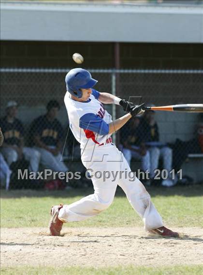 Thumbnail 2 in Tolland vs. RHAM photogallery.