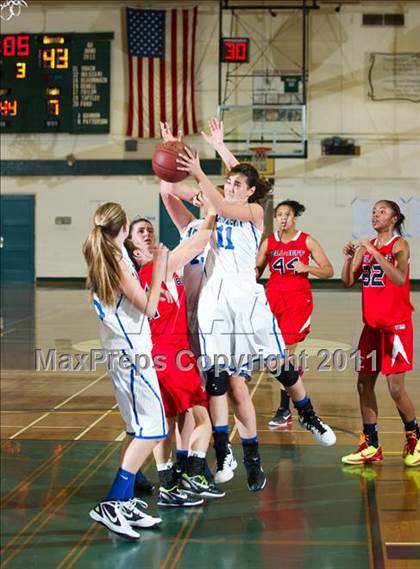 Thumbnail 2 in Agoura vs Bellarmine-Jefferson (Santa Barbara Tournament of Champions) photogallery.