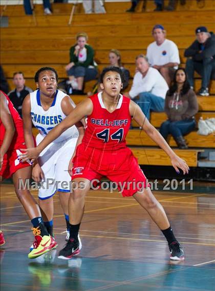 Thumbnail 3 in Agoura vs Bellarmine-Jefferson (Santa Barbara Tournament of Champions) photogallery.