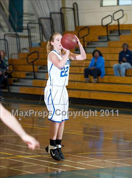 Thumbnail 2 in Agoura vs Bellarmine-Jefferson (Santa Barbara Tournament of Champions) photogallery.