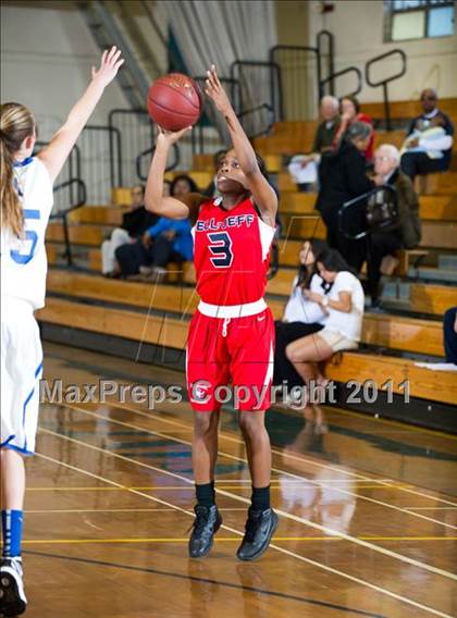 Thumbnail 1 in Agoura vs Bellarmine-Jefferson (Santa Barbara Tournament of Champions) photogallery.