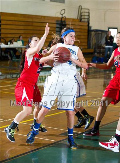 Thumbnail 1 in Agoura vs Bellarmine-Jefferson (Santa Barbara Tournament of Champions) photogallery.