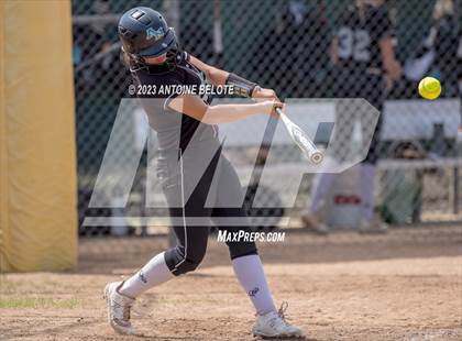 Thumbnail 3 in Los Alamitos vs. Aliso Niguel photogallery.