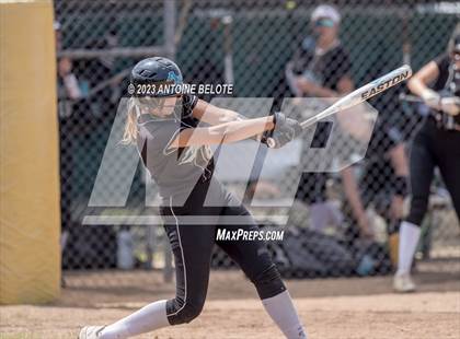 Thumbnail 3 in Los Alamitos vs. Aliso Niguel photogallery.