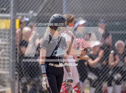Thumbnail 2 in Los Alamitos vs. Aliso Niguel photogallery.