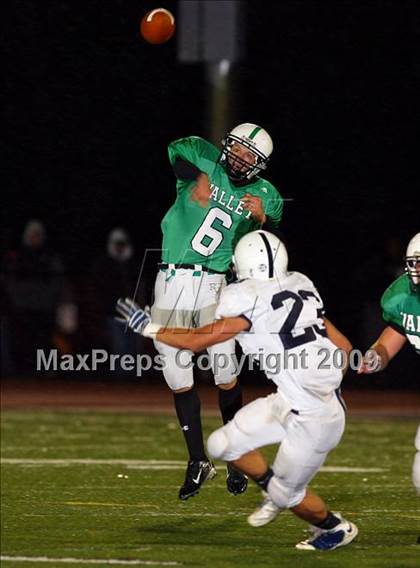 Thumbnail 3 in Paramus @ Pascack Valley (NJSIAA North 1 Group 3 Playoffs) photogallery.