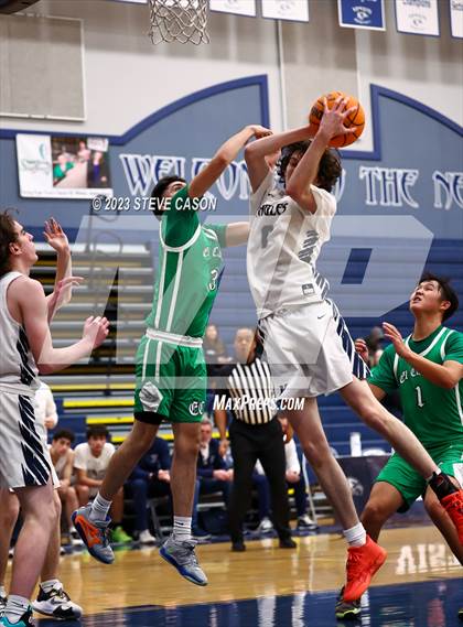 Thumbnail 1 in El Camino @ Vista del Lago photogallery.