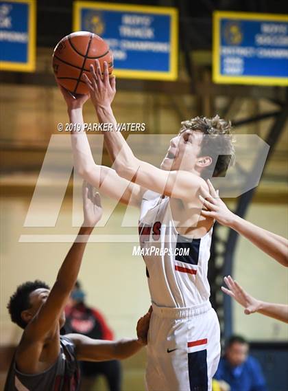Thumbnail 2 in Covenant Christian Academy @ St. Martin's Episcopal (LHSAA District Playoffs) photogallery.