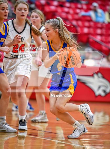 Thumbnail 3 in JV: Flippin vs Mountain Home (I Want It Personalized Classic) photogallery.