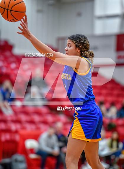 Thumbnail 2 in JV: Flippin vs Mountain Home (I Want It Personalized Classic) photogallery.