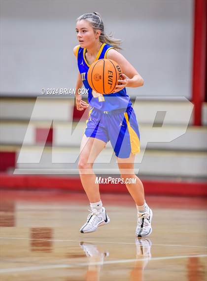 Thumbnail 3 in JV: Flippin vs Mountain Home (I Want It Personalized Classic) photogallery.