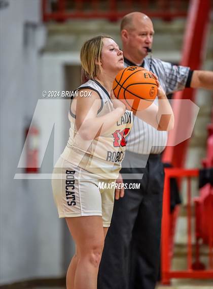 Thumbnail 1 in JV: Flippin vs Mountain Home (I Want It Personalized Classic) photogallery.