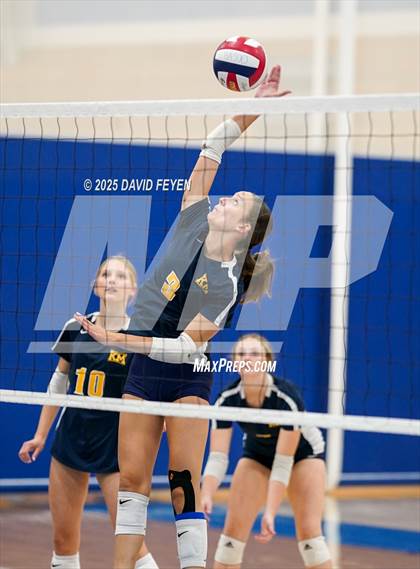 Thumbnail 3 in JV: The Prairie School vs Kettle Moraine (Oak Creek JV1 Invitational) photogallery.