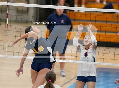 Thumbnail 2 in JV: The Prairie School vs Kettle Moraine (Oak Creek JV1 Invitational) photogallery.