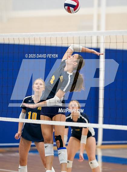 Thumbnail 2 in JV: The Prairie School vs Kettle Moraine (Oak Creek JV1 Invitational) photogallery.