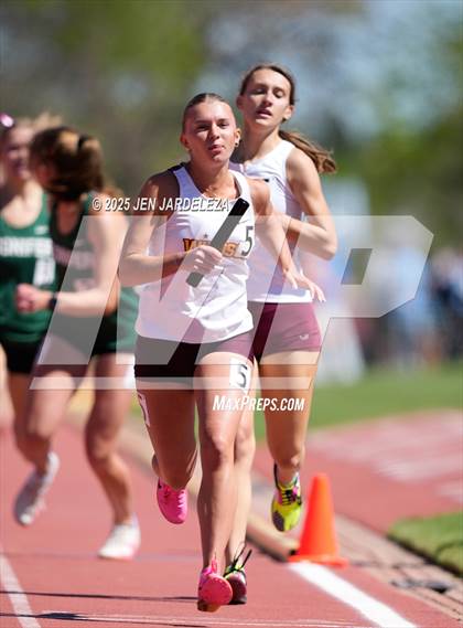 Thumbnail 1 in CHSAA Finals 4A  (4x800 Relay) photogallery.