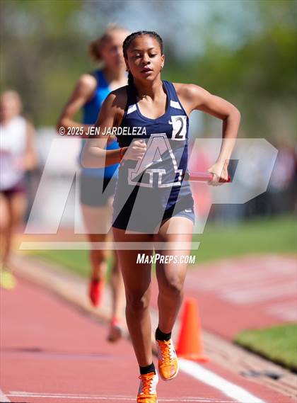 Thumbnail 2 in CHSAA Finals 4A  (4x800 Relay) photogallery.