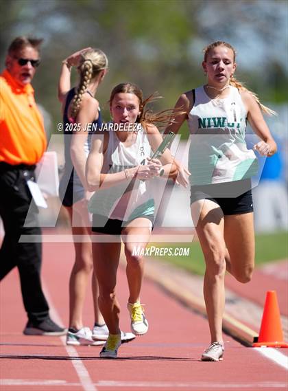 Thumbnail 2 in CHSAA Finals 4A  (4x800 Relay) photogallery.