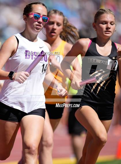 Thumbnail 1 in CHSAA Finals 4A  (4x800 Relay) photogallery.