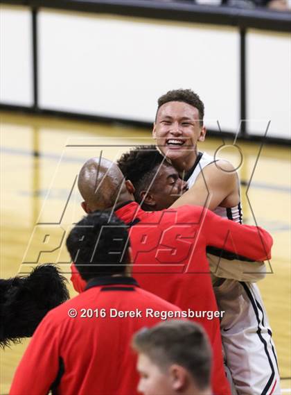 Thumbnail 1 in Eaglecrest vs Rangeview (CHSAA 5A Semifinal) photogallery.
