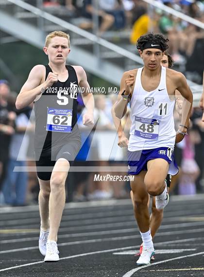 Thumbnail 2 in IHSAA Finals (1600 Meter) photogallery.