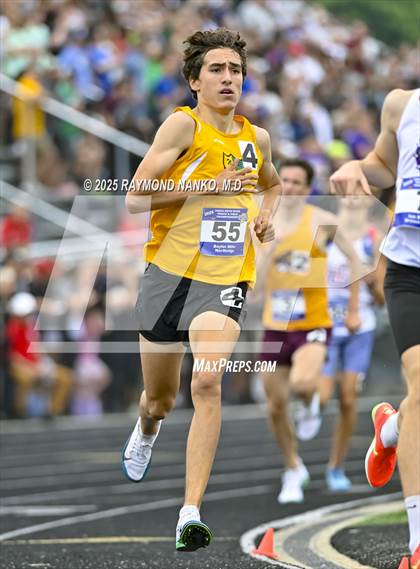 Thumbnail 2 in IHSAA Finals (1600 Meter) photogallery.