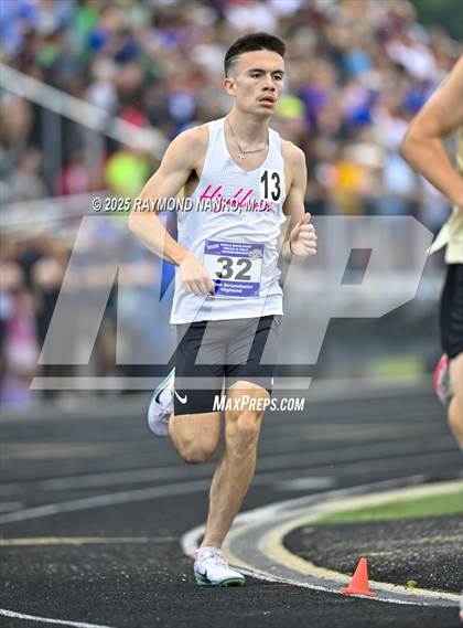 Thumbnail 3 in IHSAA Finals (1600 Meter) photogallery.