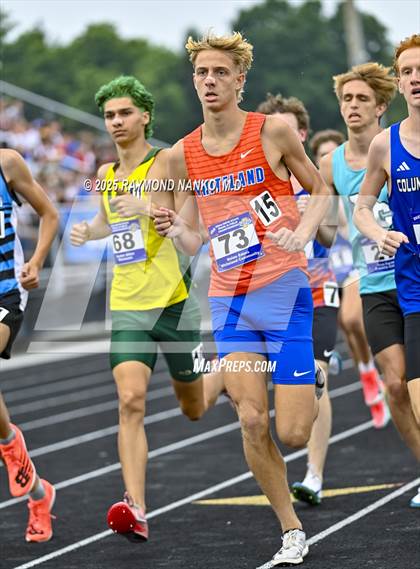 Thumbnail 3 in IHSAA Finals (1600 Meter) photogallery.