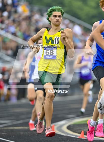 Thumbnail 3 in IHSAA Finals (1600 Meter) photogallery.