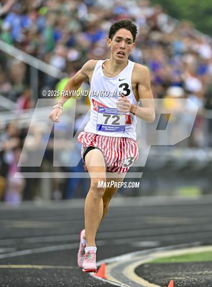 Thumbnail 1 in IHSAA Finals (1600 Meter) photogallery.