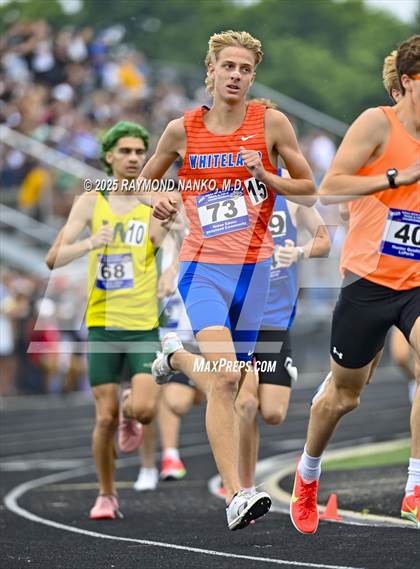 Thumbnail 2 in IHSAA Finals (1600 Meter) photogallery.