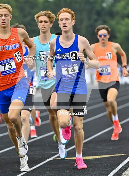 Thumbnail 3 in IHSAA Finals (1600 Meter) photogallery.