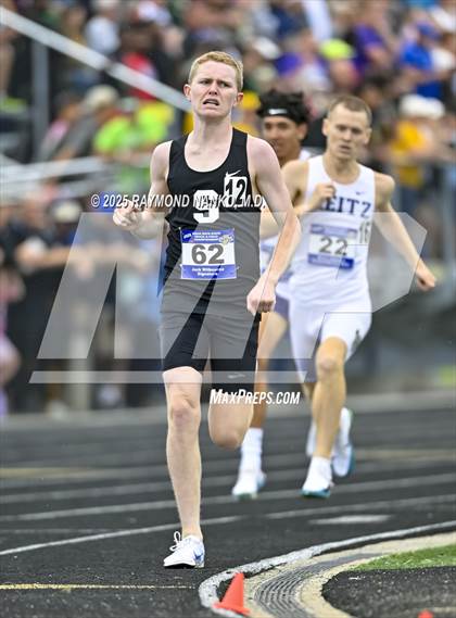 Thumbnail 3 in IHSAA Finals (1600 Meter) photogallery.