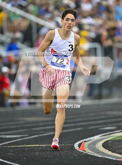 Thumbnail 3 in IHSAA Finals (1600 Meter) photogallery.