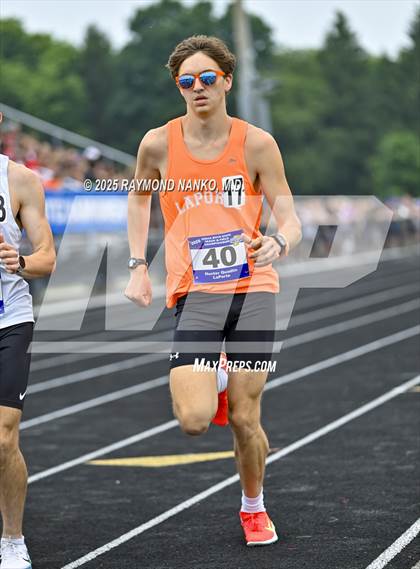 Thumbnail 1 in IHSAA Finals (1600 Meter) photogallery.
