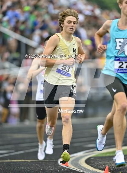 Thumbnail 1 in IHSAA Finals (1600 Meter) photogallery.