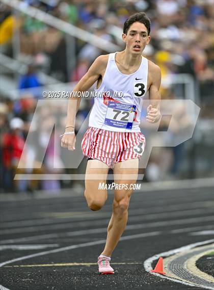 Thumbnail 1 in IHSAA Finals (1600 Meter) photogallery.