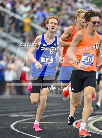 Thumbnail 2 in IHSAA Finals (1600 Meter) photogallery.