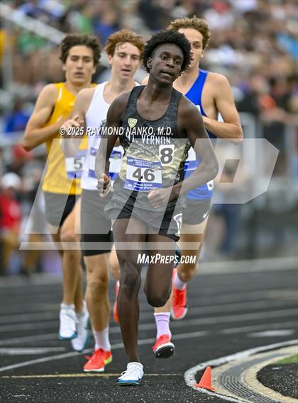 Thumbnail 3 in IHSAA Finals (1600 Meter) photogallery.